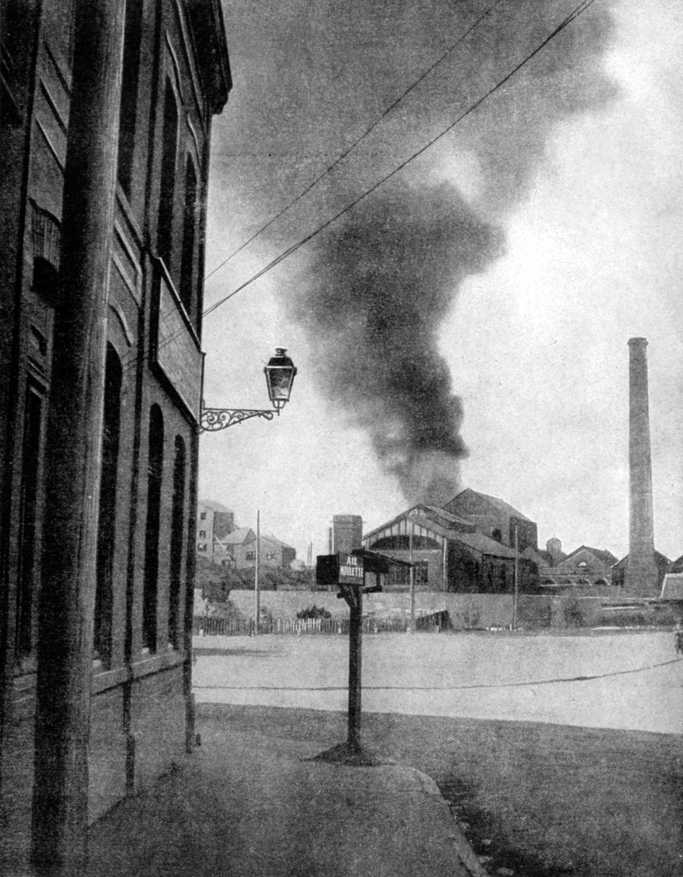 Bombardement af en mine af tyskerne, Pas-de-Calais, Frankrig, 1915 af Unbekannt