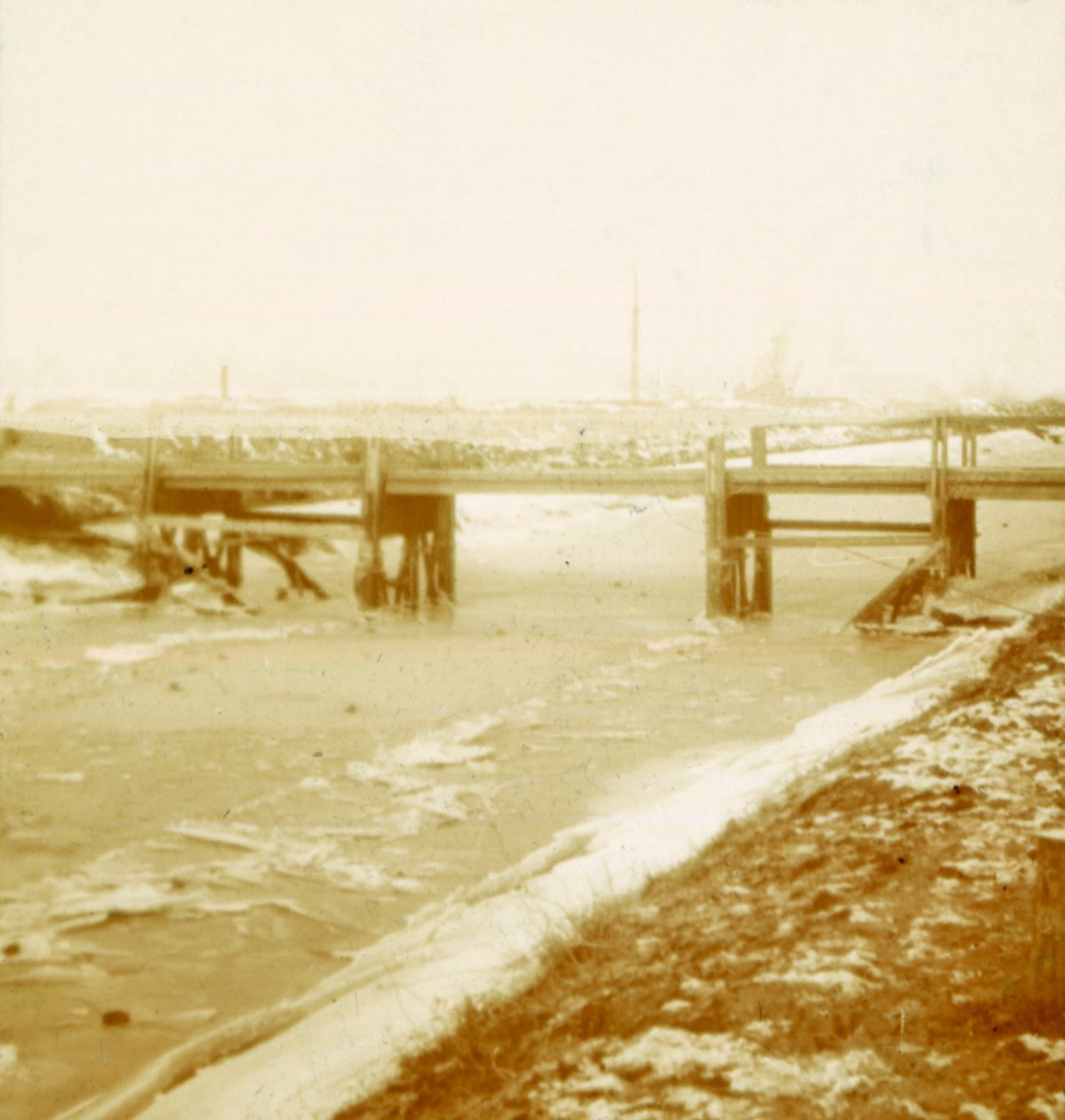 Broen ved Poperinge, Flandern, Belgien, c1914-c1918 af Unbekannt