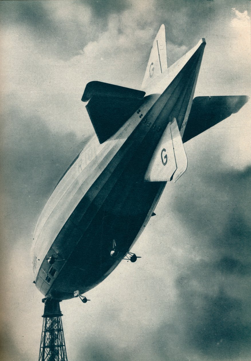 Britisk stivt luftskib R101 rider ved sin fortøjningsmast ved Cardington, Bedfordshire, c1929 c1937 af Unbekannt