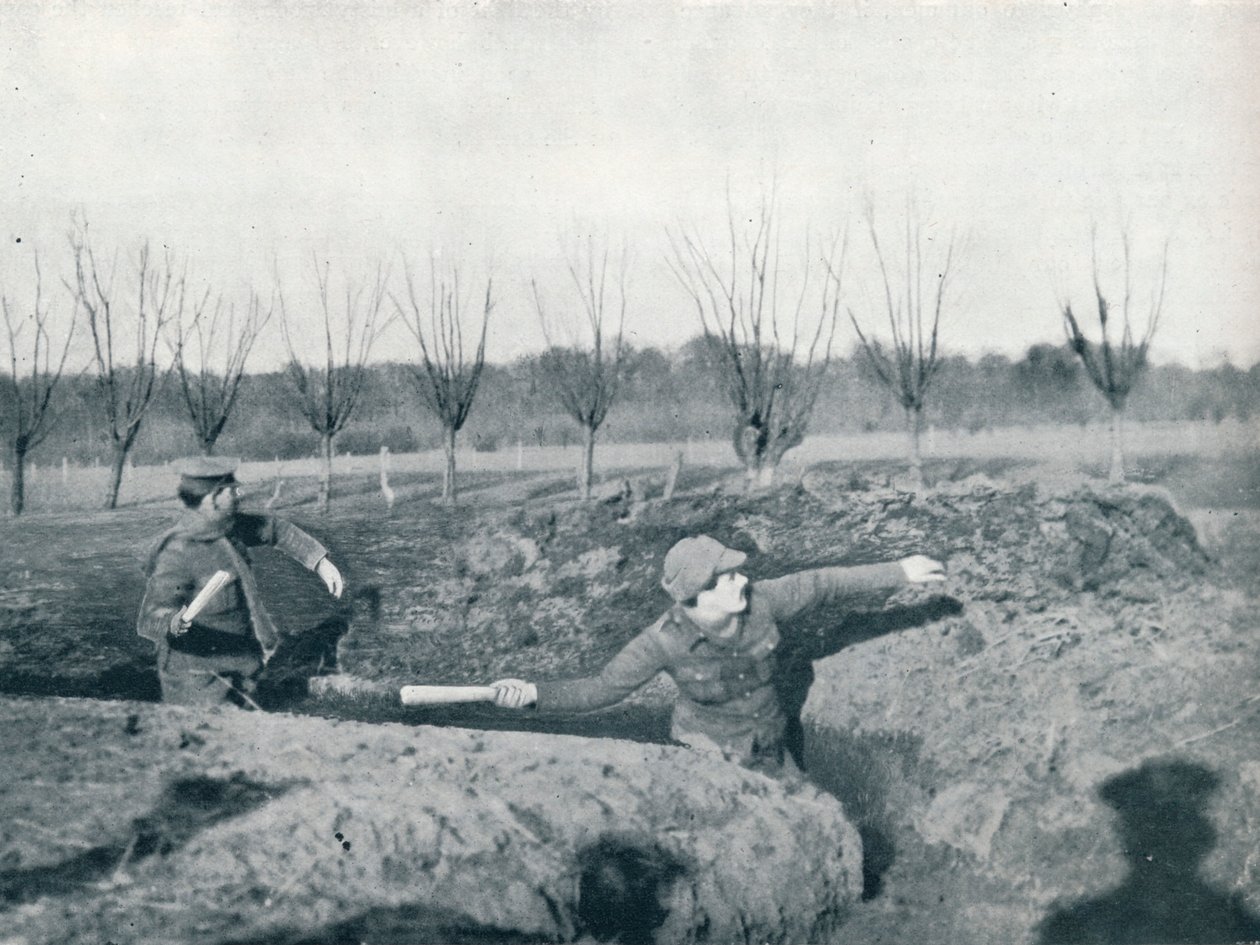 Britiske soldater øver sig i at kaste håndgranater, c1914 af Unbekannt