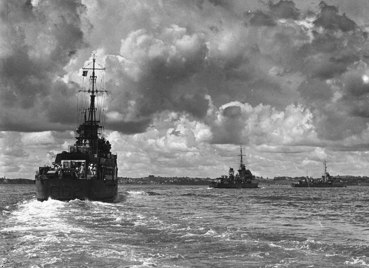 Britiske krigsskibe anløb Sydney havn, Australien, 1945 af Unbekannt