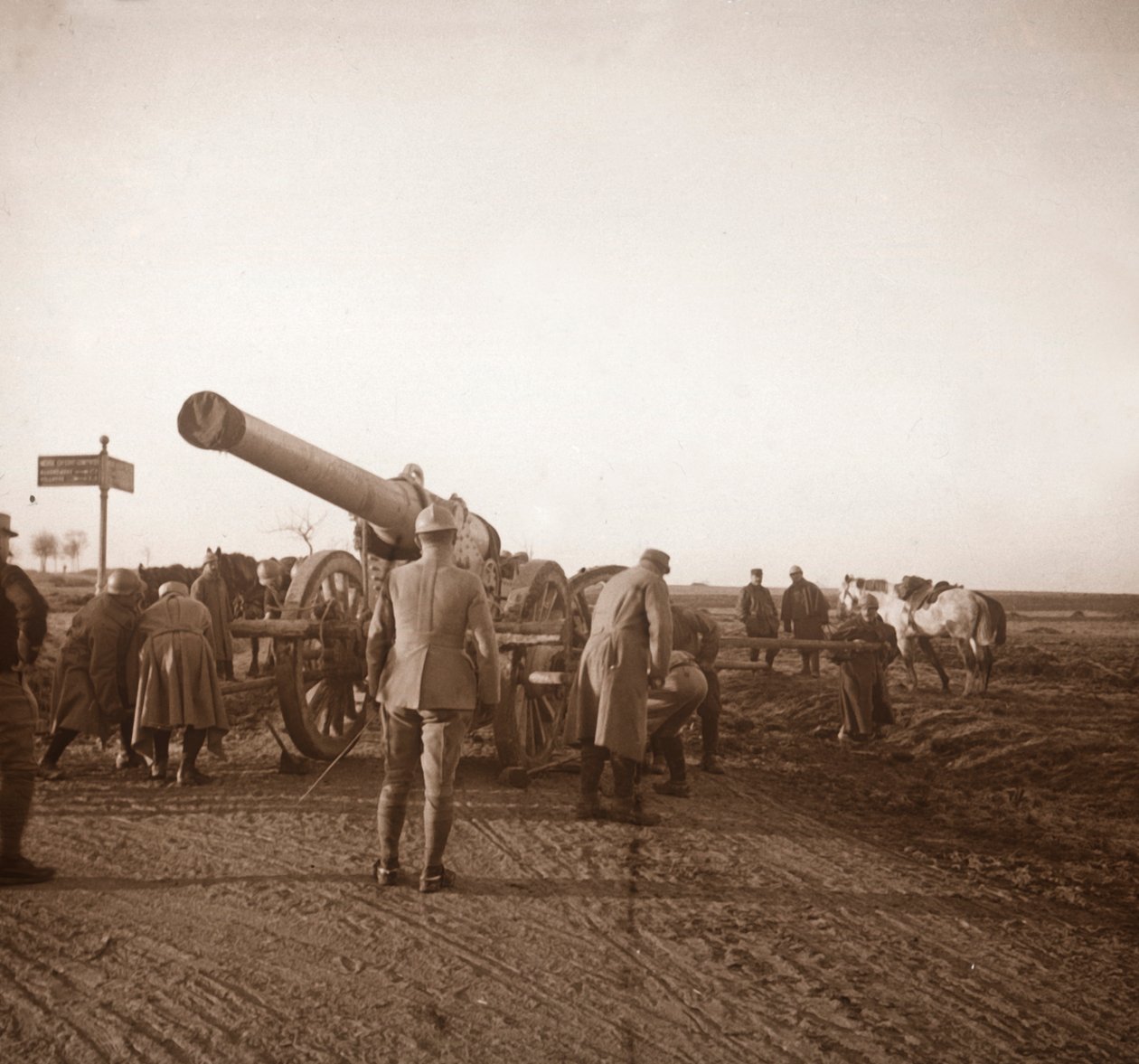 Nedbrudt tungt artilleri, Somme, Nordfrankrig, c1914-c1918 af Unbekannt