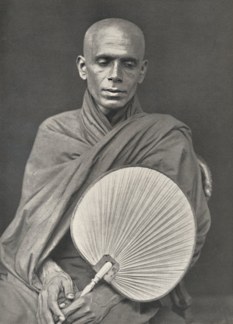 Buddhistisk munk fra Burma-sekten med palmeblade, 1926 af Unbekannt