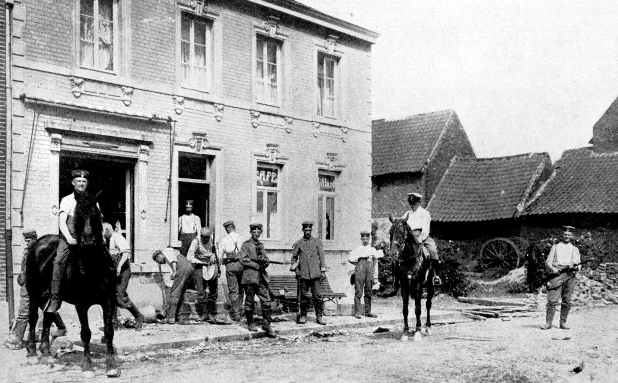 Café i Mouland, ødelagt af tyskere, Første Verdenskrig, 1914 af Unbekannt