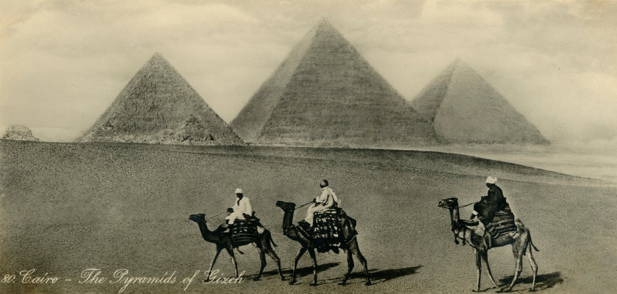Cairo: Pyramiderne i Gizeh, c1918-c1939. af Unbekannt