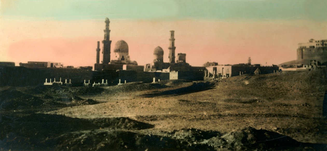 Cairo: The Tombs of the Mamelouks, c1918-c1939. af Unbekannt