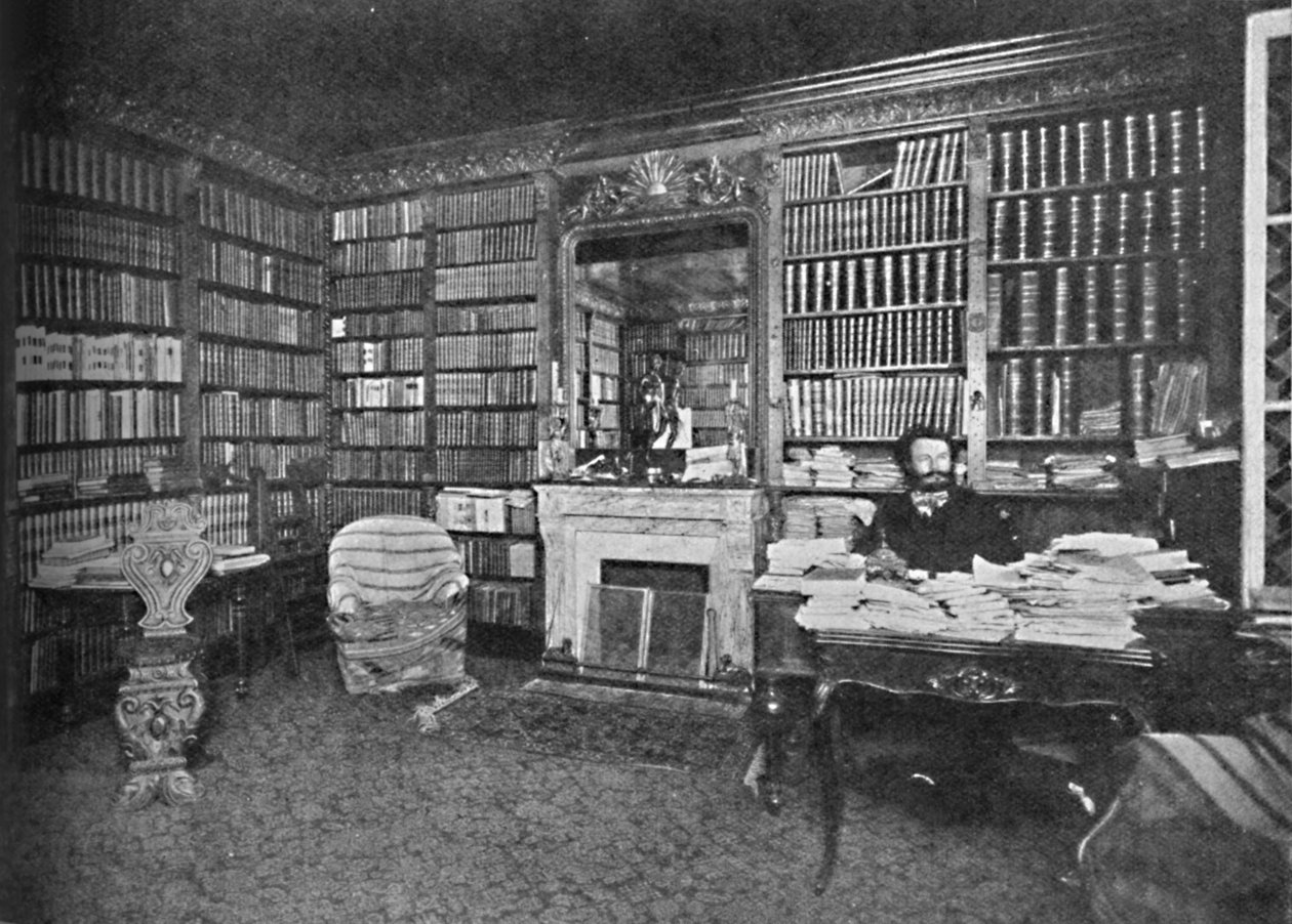 Camille Flammarion - Den fremtrædende astronom blandt hans bøger, c1925 af Unbekannt