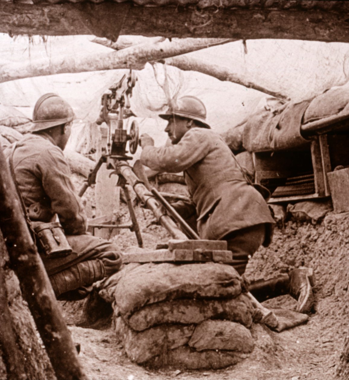 Camoufleret maskingevær, c1914-c1918 af Unbekannt