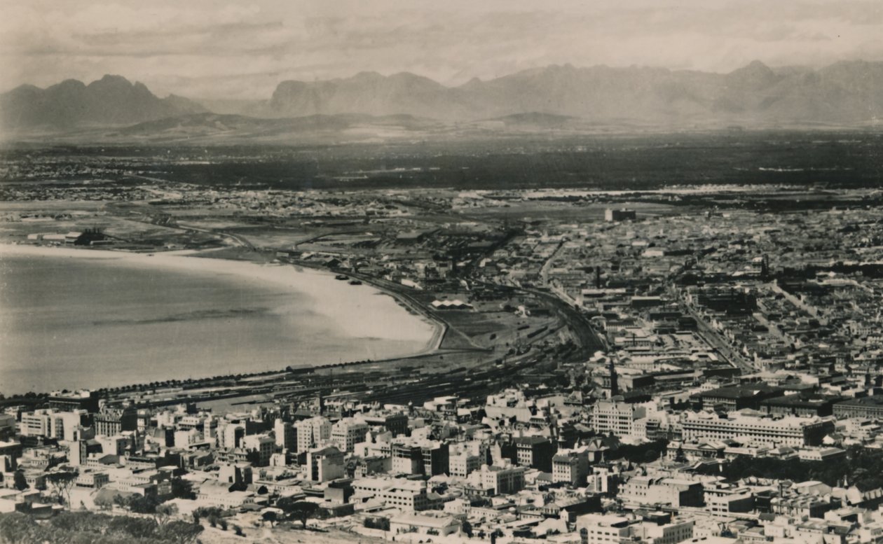 Cape Town - Table Bay med Stellenbosch og Hottentots Holland Mountains, Sydafrika. af Unbekannt