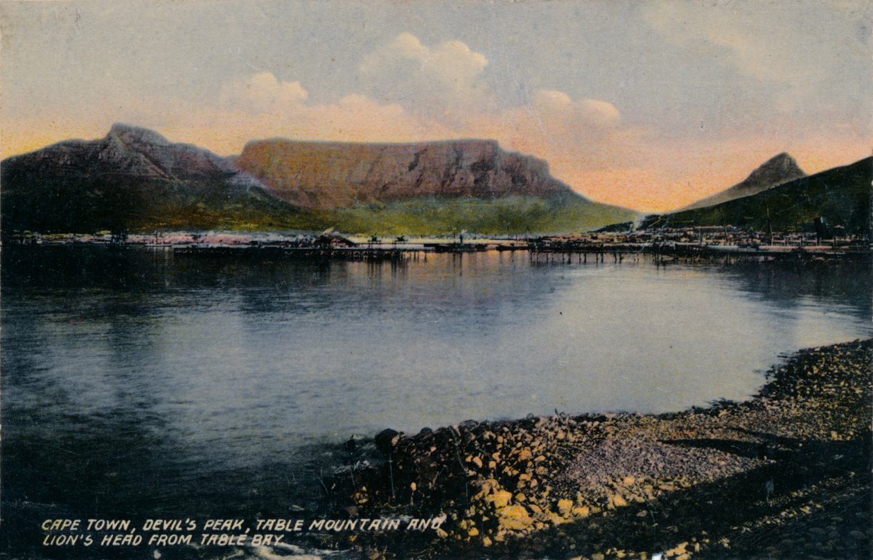 Cape Town, Devils Peak, Taffelbjerget og Lions Head fra Table Bay, c1900 af Unbekannt