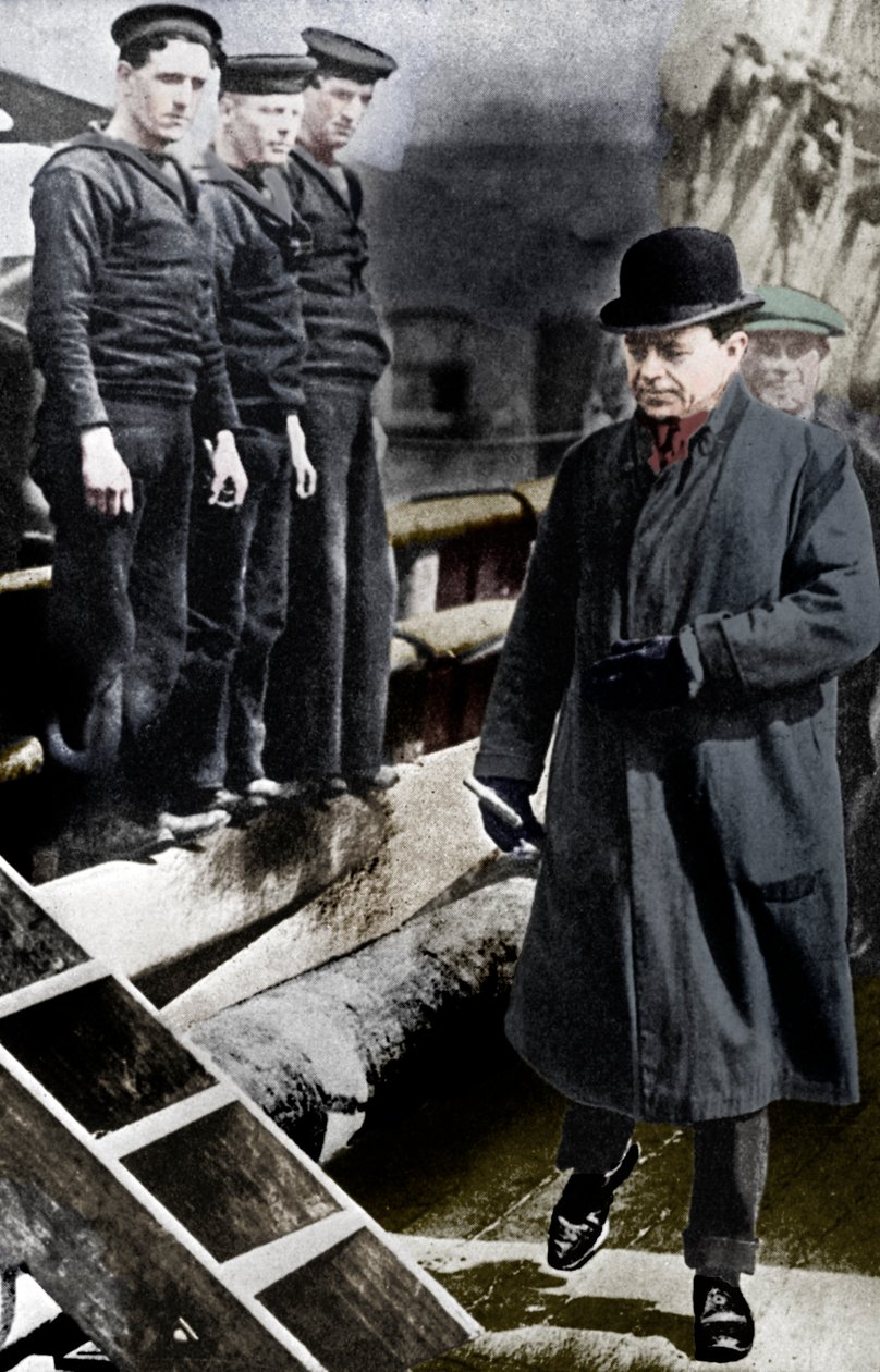 Kaptajn Scott, britisk polarforsker, på Terra Nova, c1900-c1910
