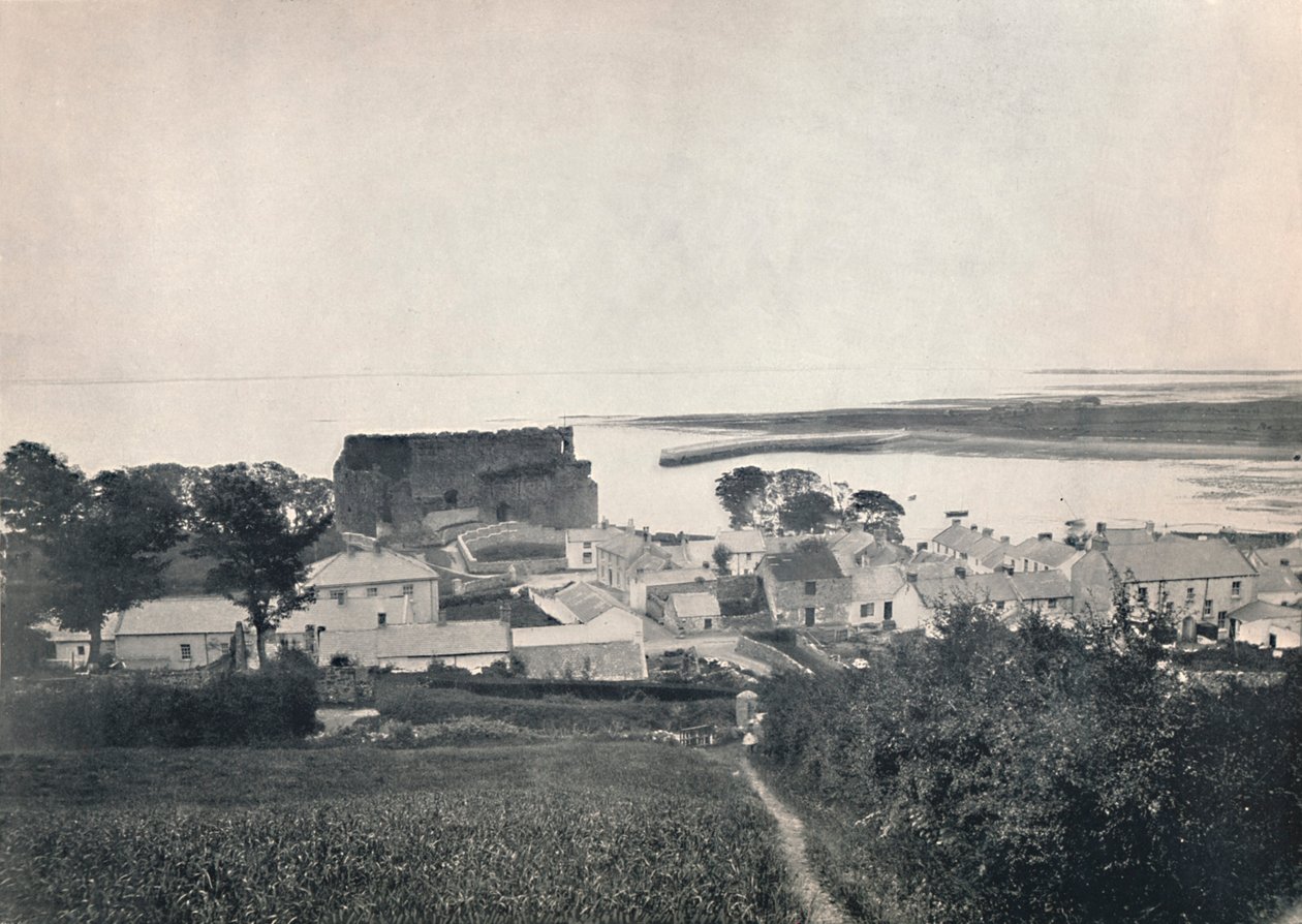 Carlingford - Viser ruinerne af Carlingford Castle, 1895 af Unbekannt