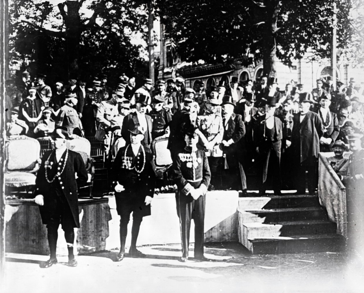 Ceremoni med højtstående personer og embedsmænd, c1914-c1918 af Unbekannt