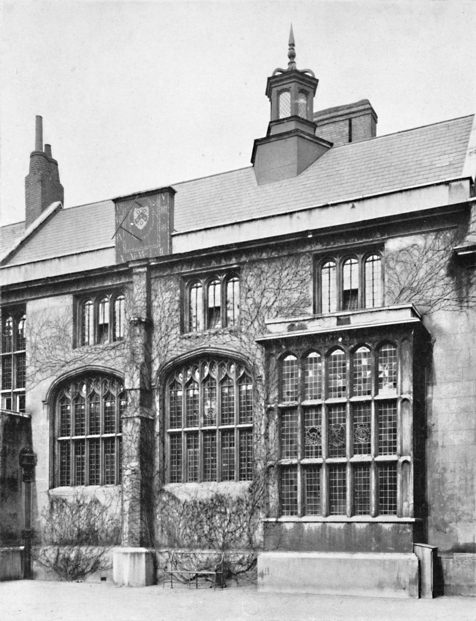 Charterhus. Udvendigt af Hall, med bugt, 1925 af Unbekannt