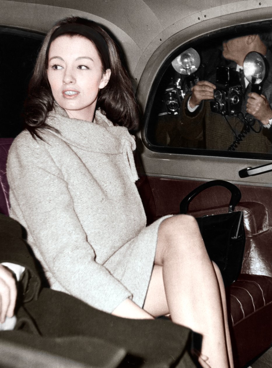 Christine Keeler ankommer til Old Bailey, London, 1963 af Unbekannt