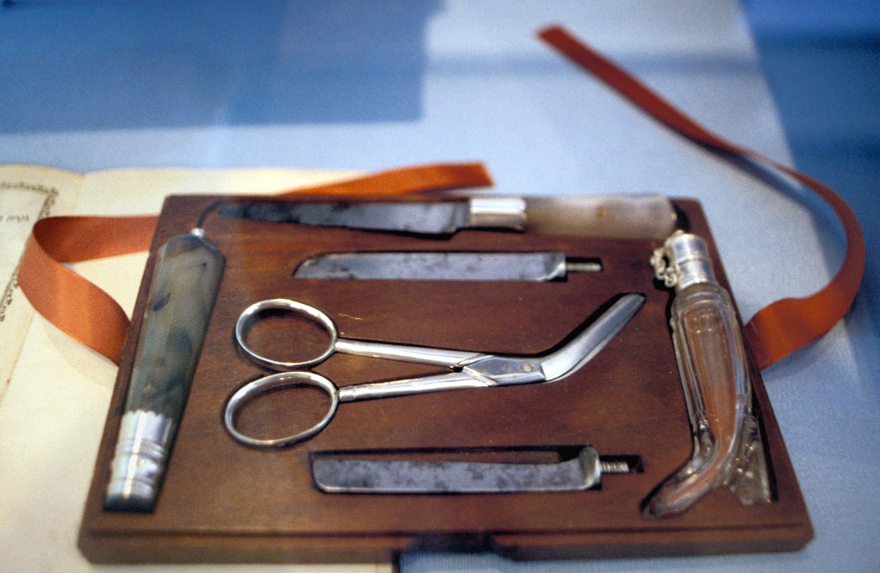 Omskæringssæt, hollandsk, 1827 af Unbekannt