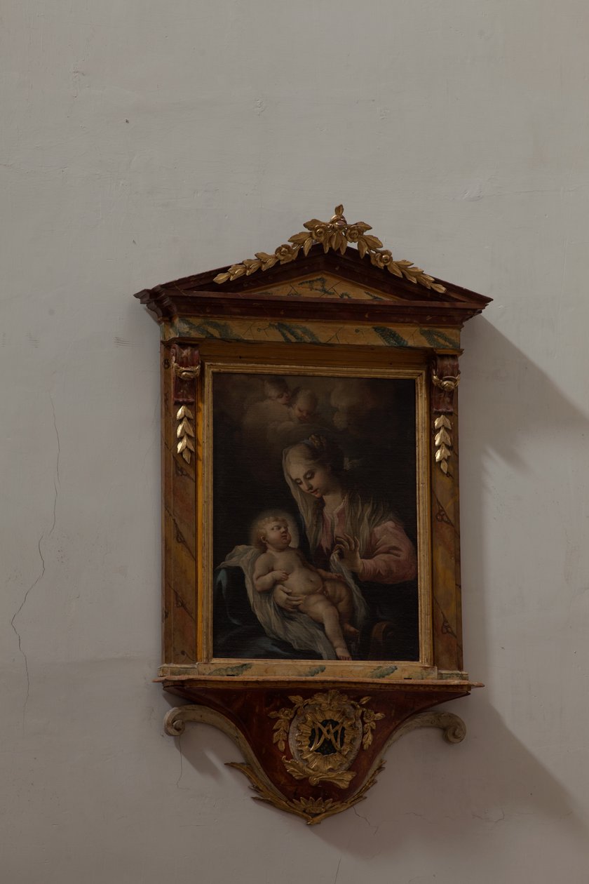 Kollegial kirke. Interiør. Maleri. Madonna med barn. Italien (?). Olie på lærred. af Unbekannt