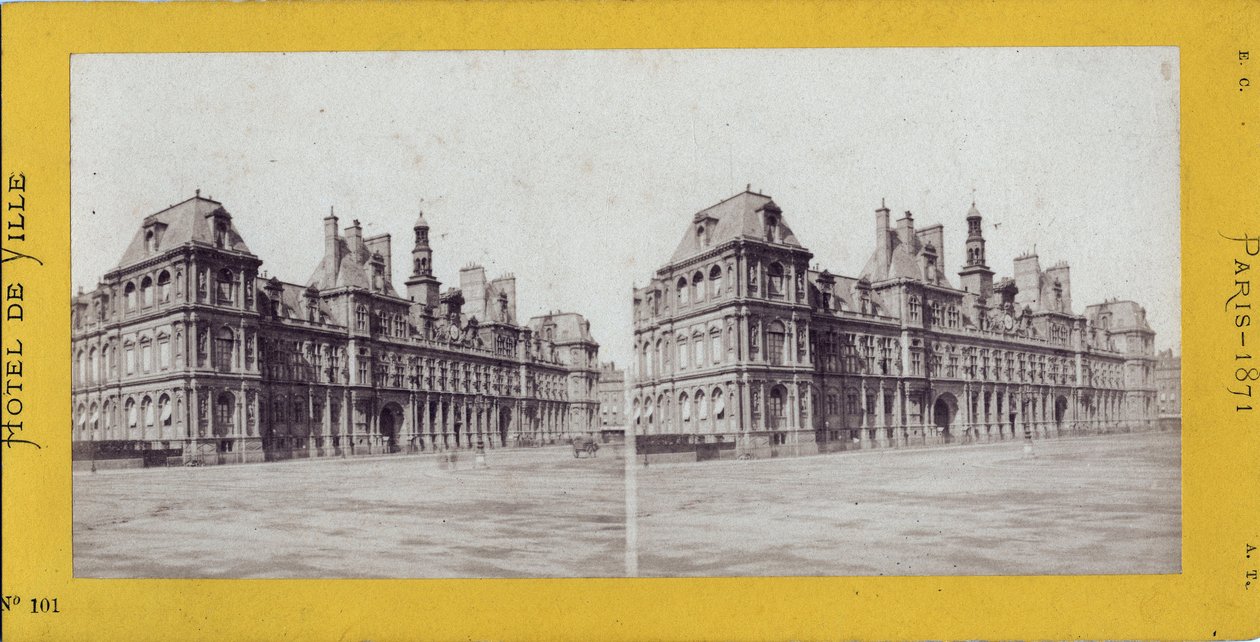 Kommune i Paris (1871): udsigt over rådhuset. Anonym fotografering. Print på pap Dim. 17x7 cm af Unbekannt
