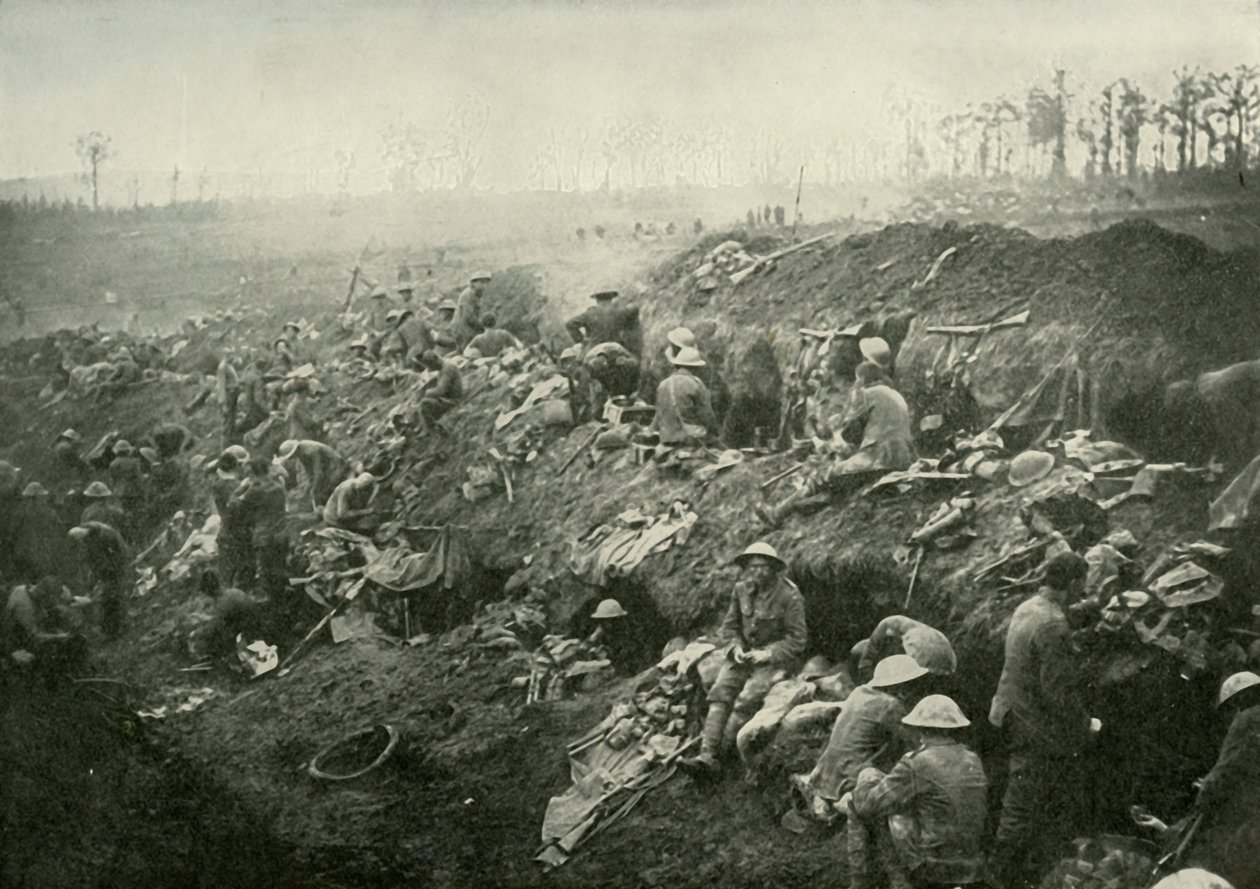 Consolidating A Captured Position, 1919. af Unbekannt