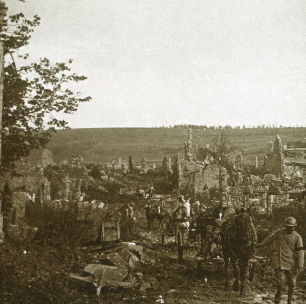 Konvoj, Les Éparges, Nordfrankrig, c1914-c1918. af Unbekannt