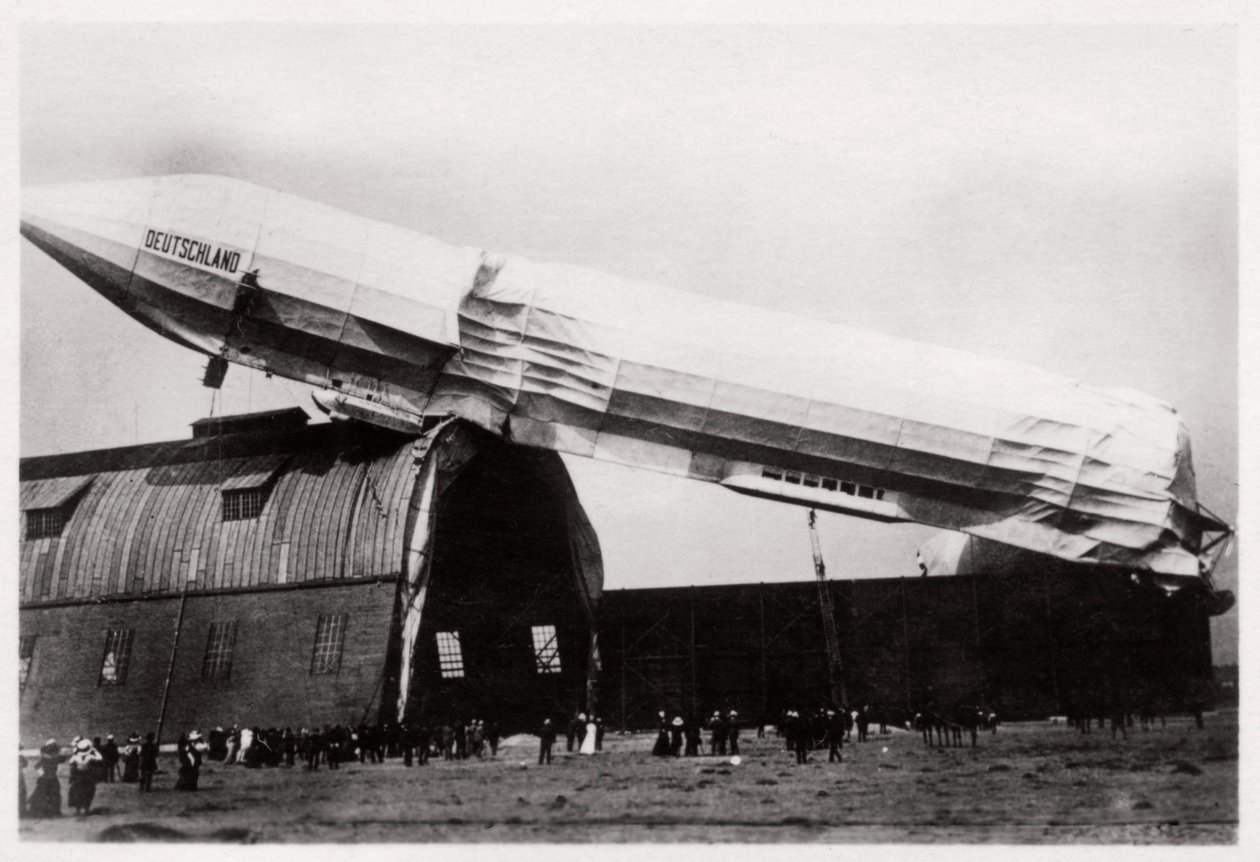 Crashed Zeppelin LZ 8 Deutschland II, Düsseldorf, Tyskland, 1911 1933 af Unbekannt