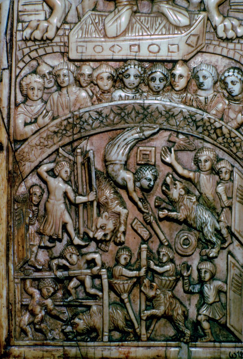Detalje af et blad af en byzantinsk diptykon af elfenben, der viser mænd og bjørne i cirkus. af Unbekannt