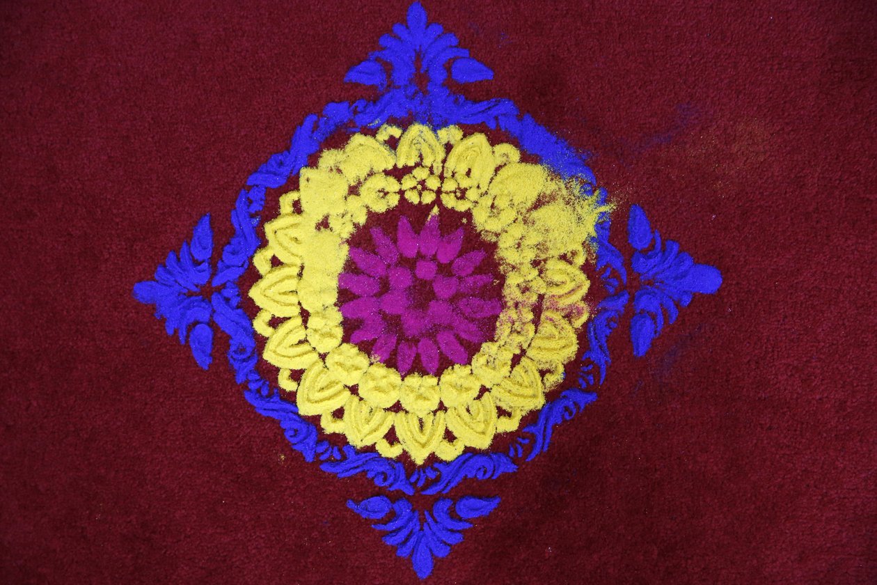 Diwali rangoli i Shirdi Sai Baba-templet, Leicester. Det Forenede Kongerige af Unbekannt