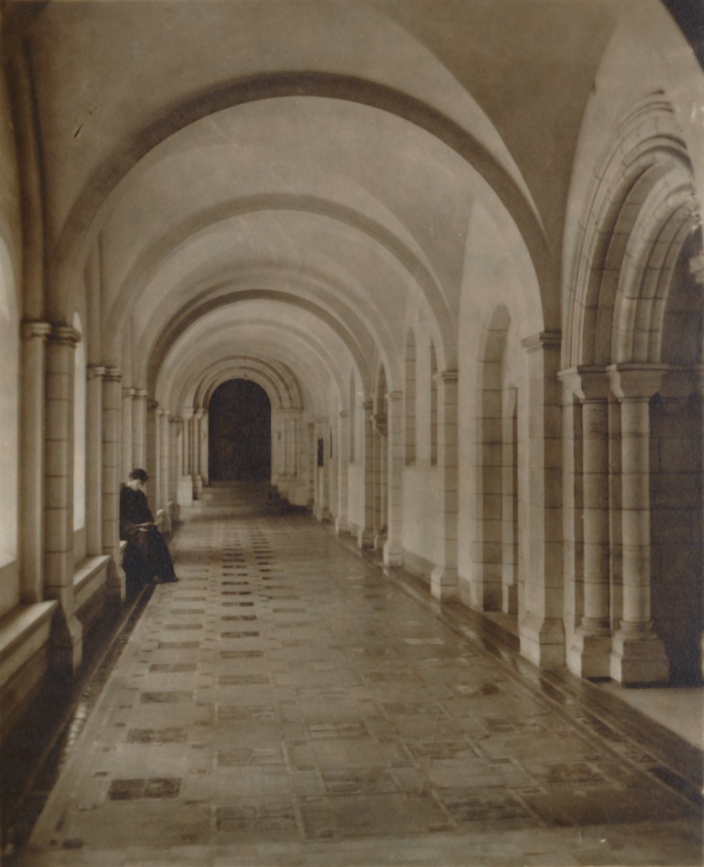 East Cloister, Buckfast Abbey, slutningen af det 19.-begyndelsen af det 20. århundrede af Unbekannt