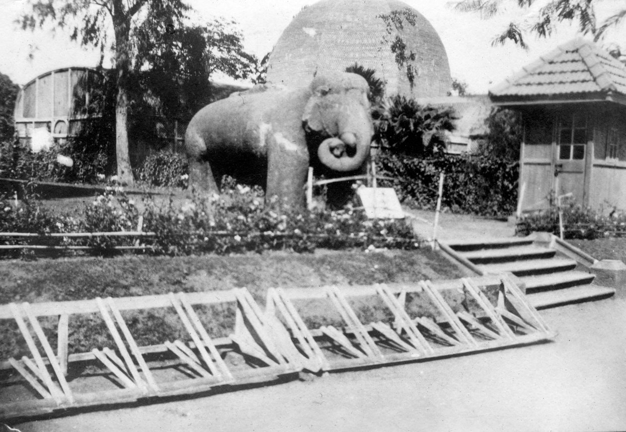 Elefantstatue, Victoria Gardens, Bombay, Indien, c1918 af Unbekannt