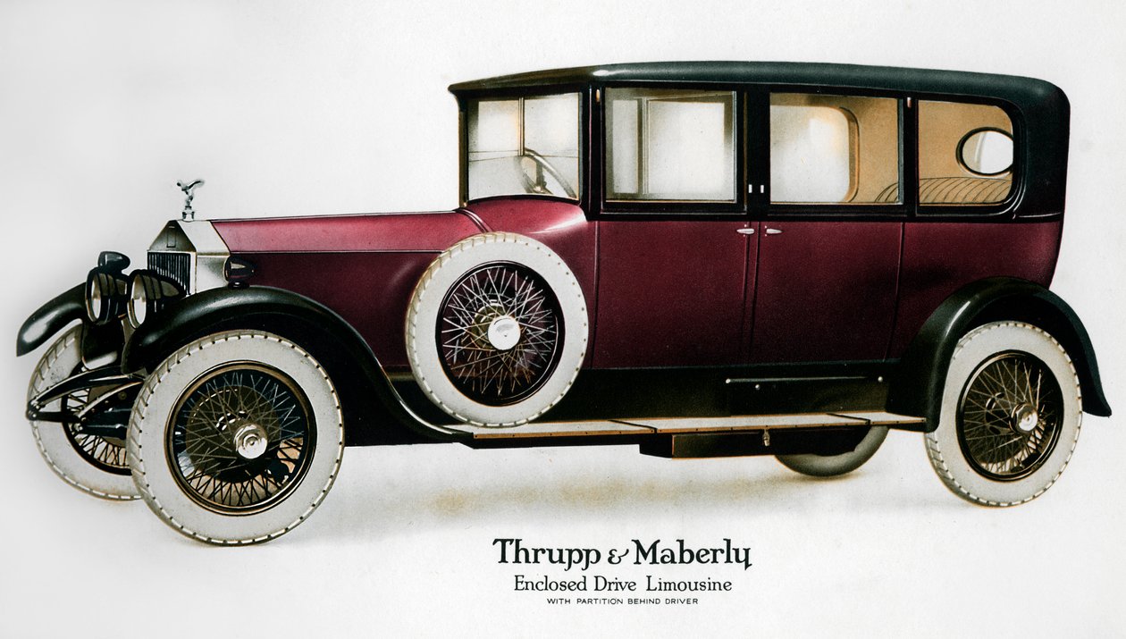 Lukket drev Rolls-Royce limousine med skillevæg bag føreren, c1910-1929 af Unbekannt