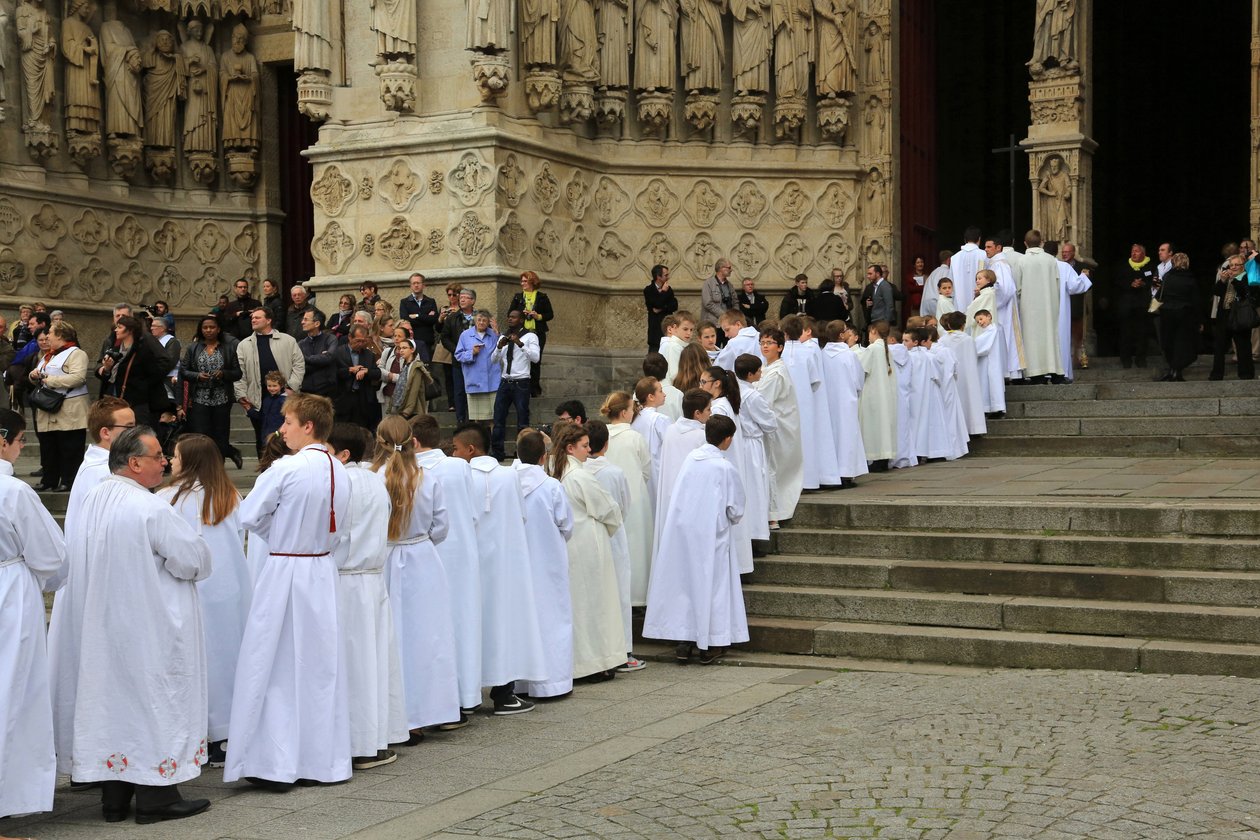 Indgangsprocessionl. Bispeordination. Amiens-katedralen, Amiens, Frankrig af Unbekannt