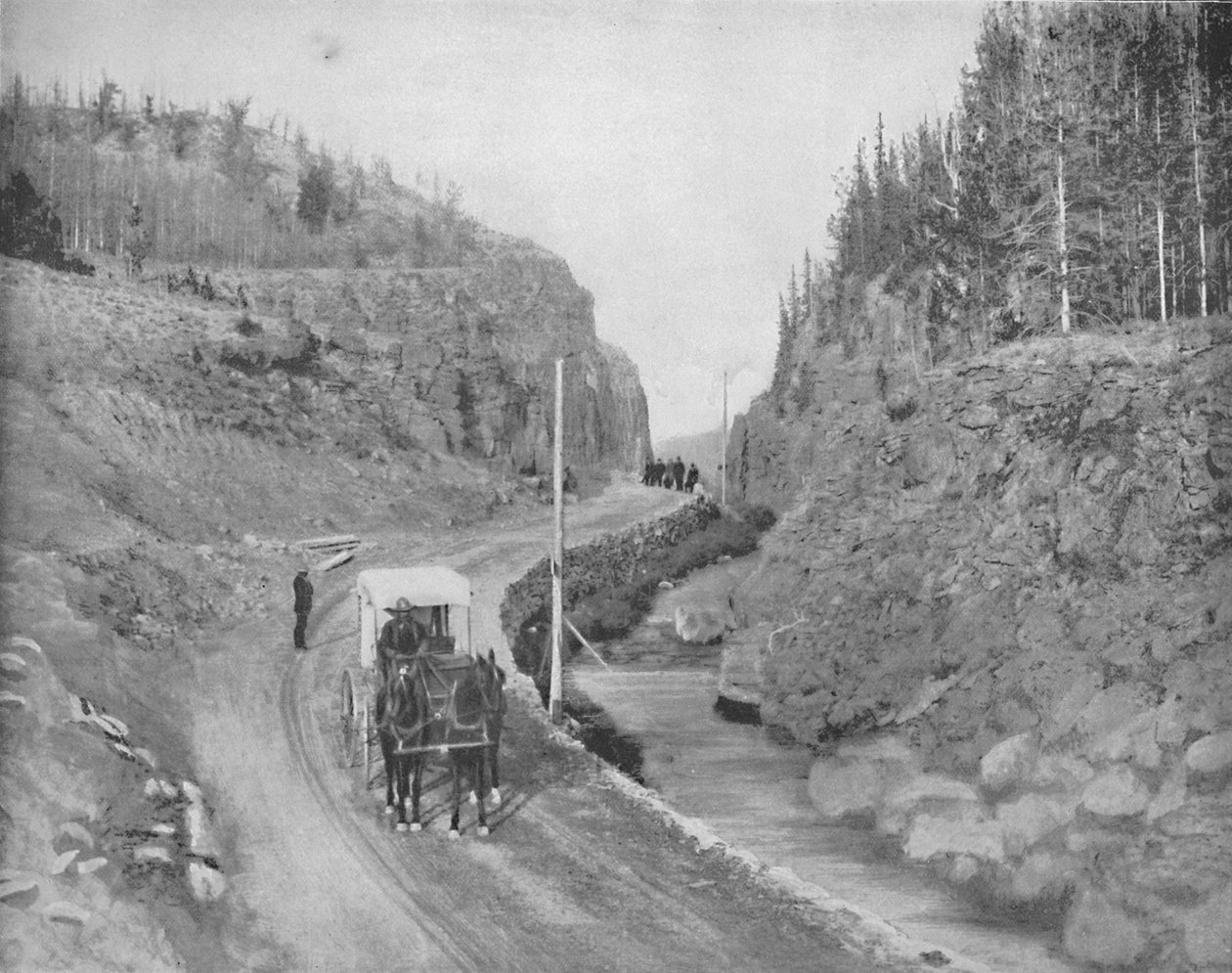 Indgang til Yellowstone Park, c1897. af Unbekannt