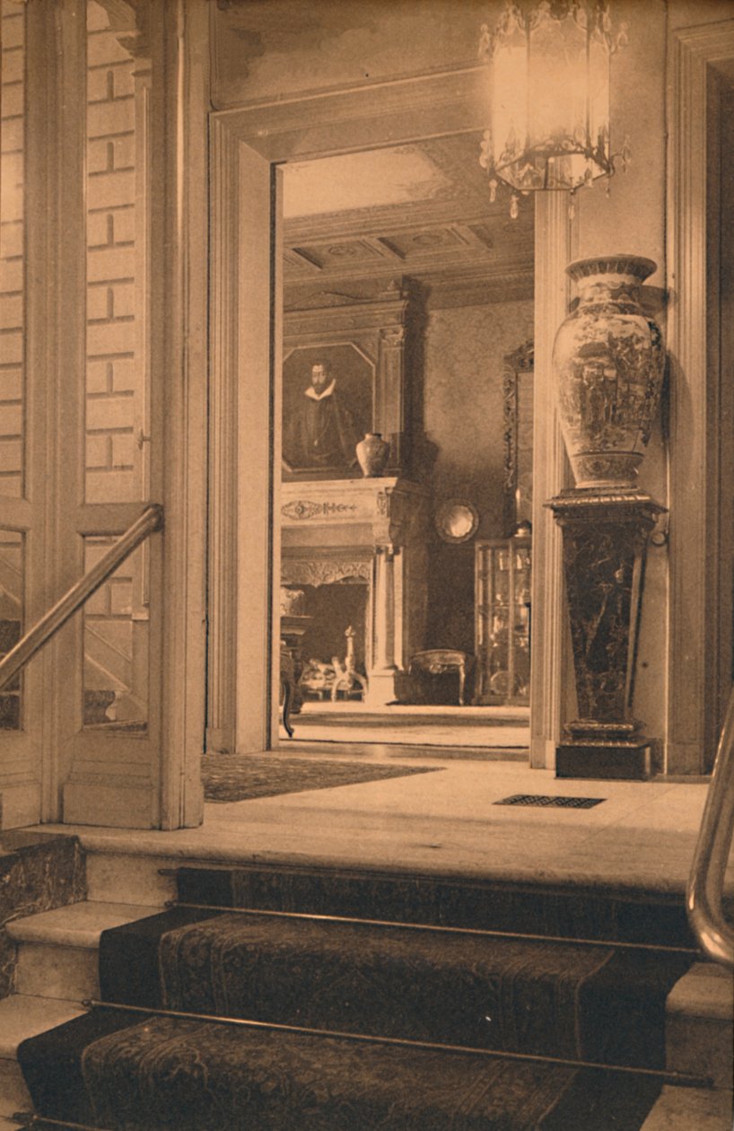 Indgang til foyeren på den cubanske ambassade i Bruxelles, Belgien, 1927. af Unbekannt