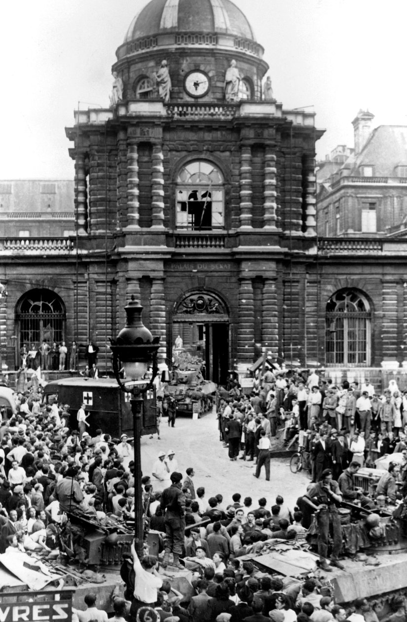 Evakuering af tyske sårede efter senatets overgivelse, befrielse af Paris, august 1944 af Unbekannt