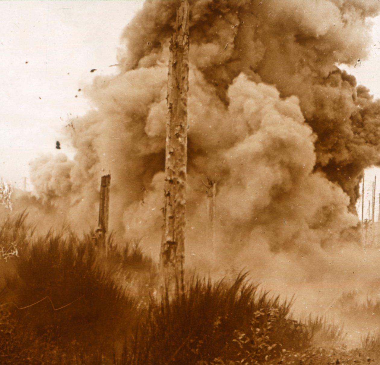 Eksplosion af en mine, Vosges, det østlige Frankrig, c1914-c1918 af Unbekannt