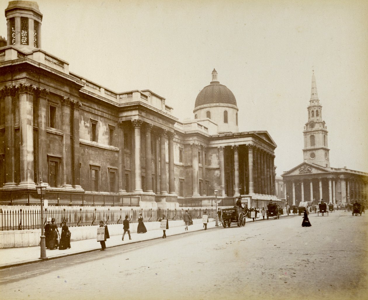 Eksteriør af National Gallery, London, 1887 af Unbekannt