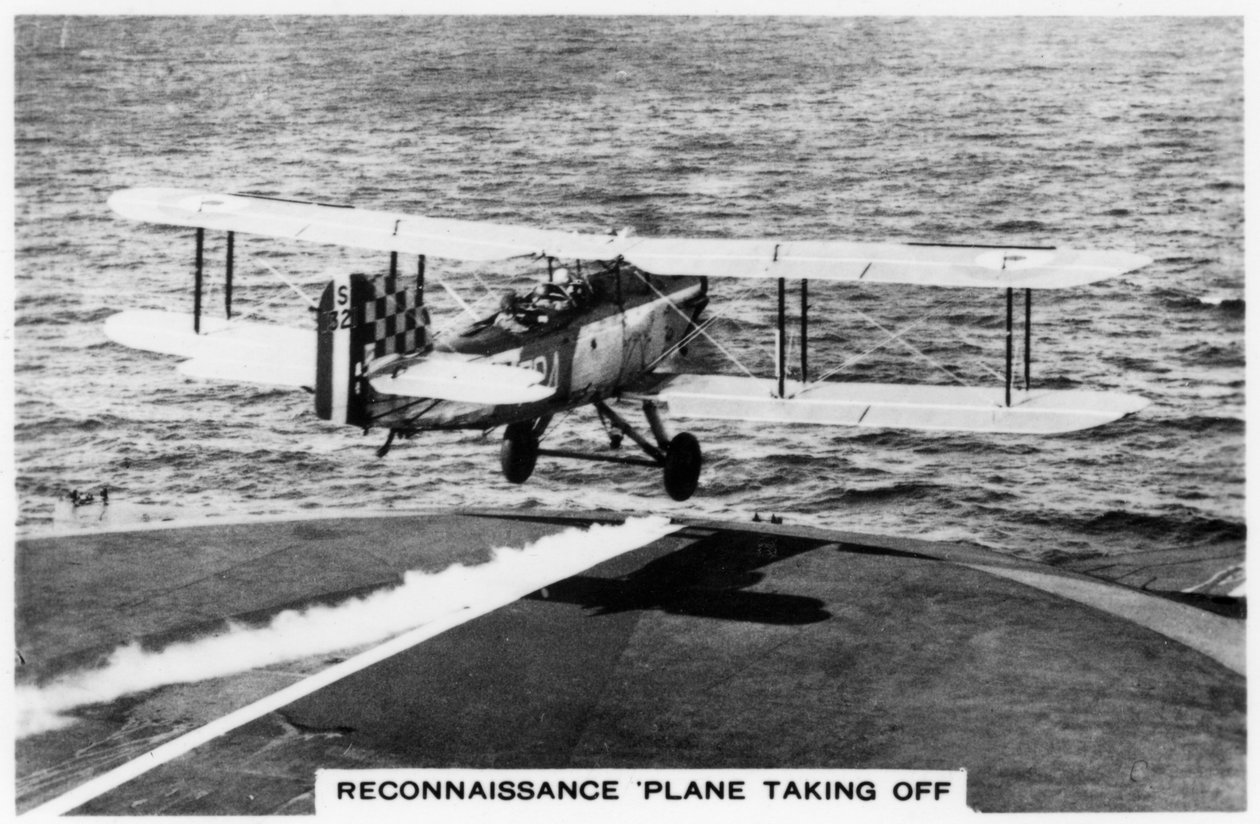 Fairey III F rekognosceringsfly tager af fra hangarskibet HMS Courageous, 1937 af Unbekannt