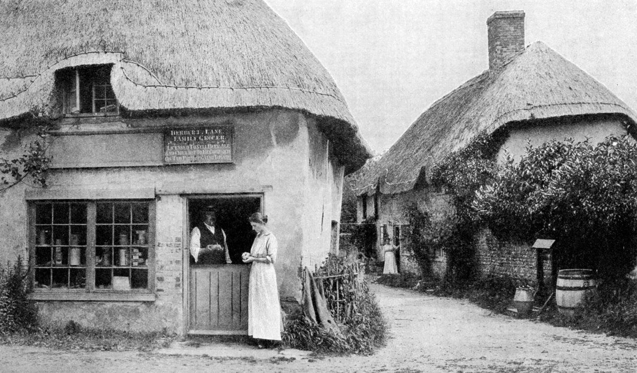 Familiekøbmand, hjørne af Bradford Peverell, Wessex, c1922 af Unbekannt