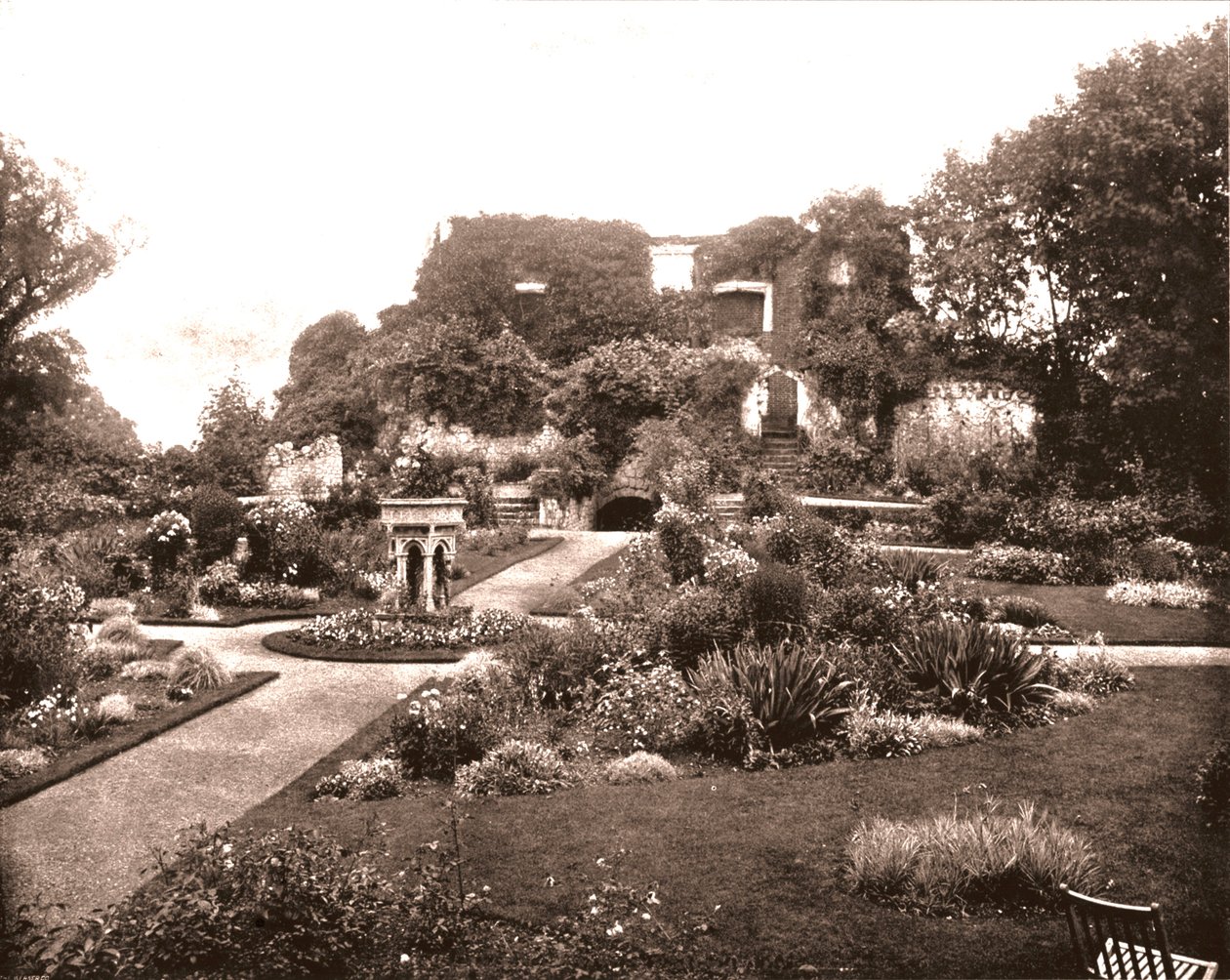 Farnham Castle, nær Aldershot, Surrey, 1894. af Unbekannt