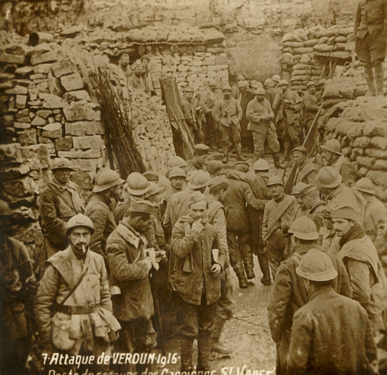 Førstehjælpspost i stenbrud, Saint-Vaast, angreb på Verdun, Nordfrankrig, 1916 af Unbekannt