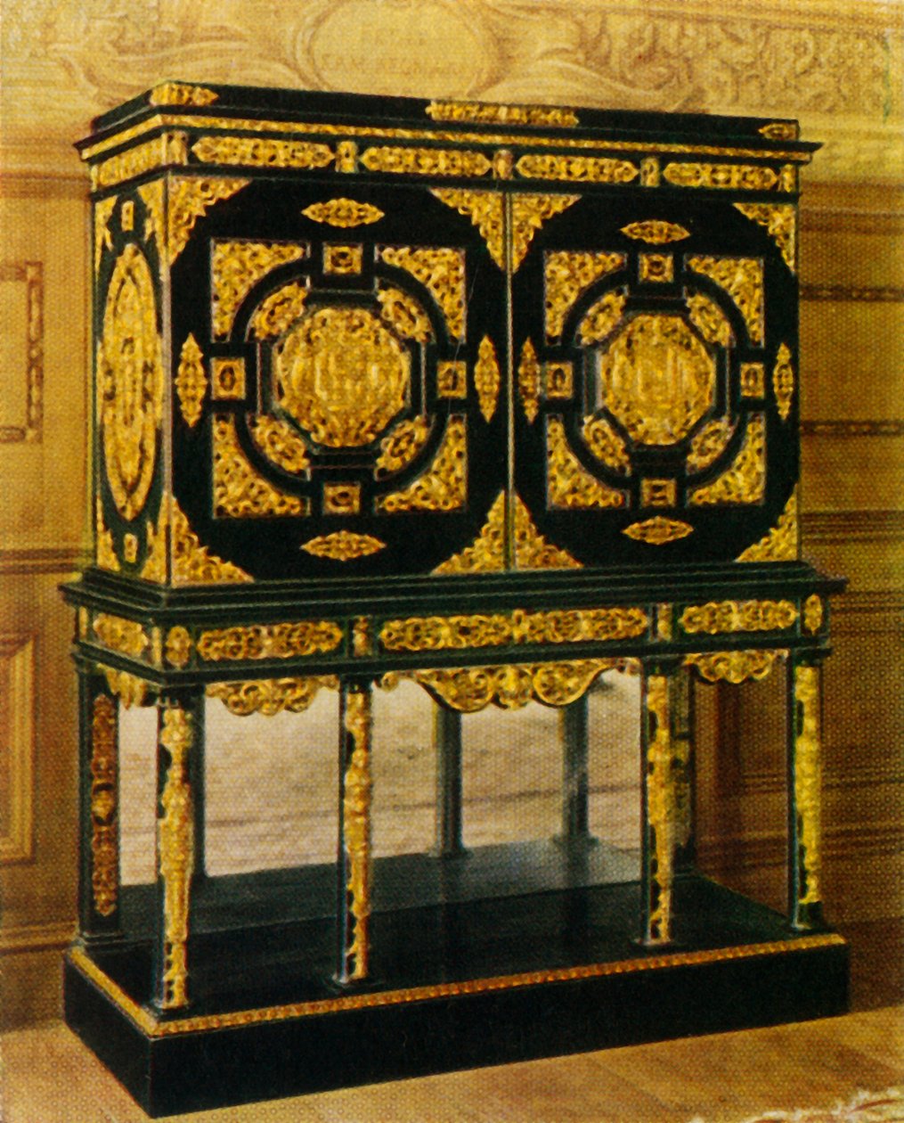 Det flamske kabinet af ibenholt med forgyldte beslag, 1938. af Unbekannt
