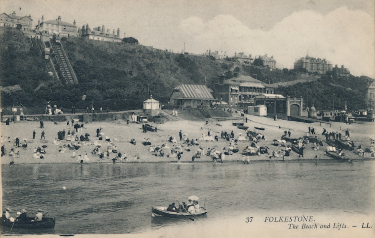 Folkesten. Stranden og elevatorerne, slutningen af det 19.-begyndelsen af det 20. århundrede af Unbekannt