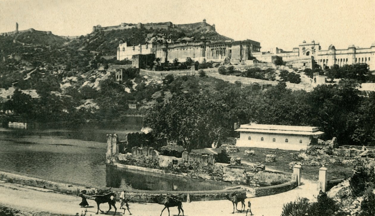 Fort og palads, Amber. af Unbekannt
