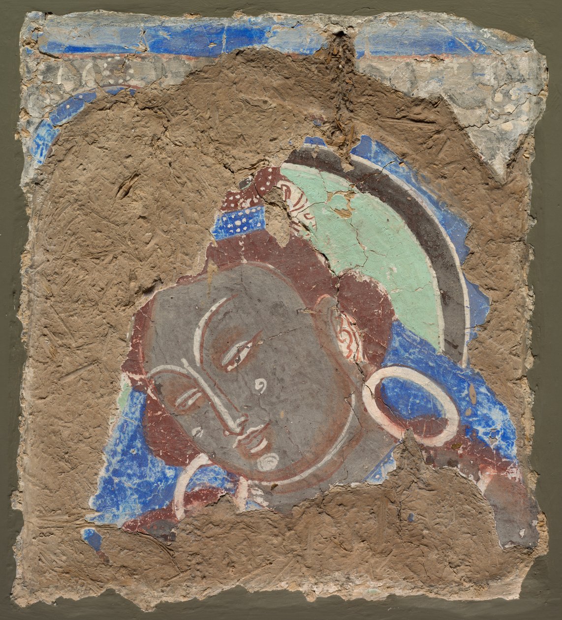Fragment med et hoved af Bodhisattva, 600-650. af Unbekannt