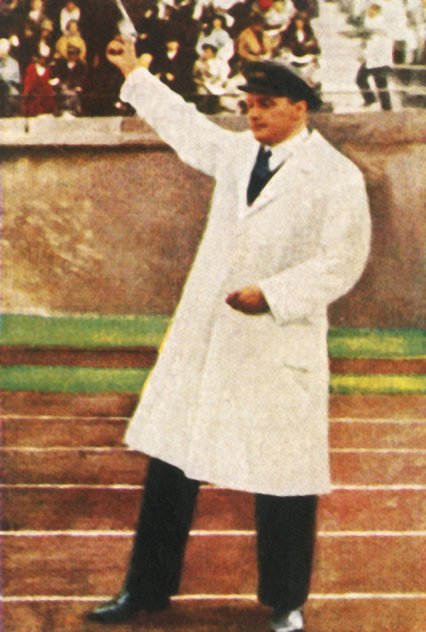 Franz Miller affyrer startpistol, 1928. af Unbekannt