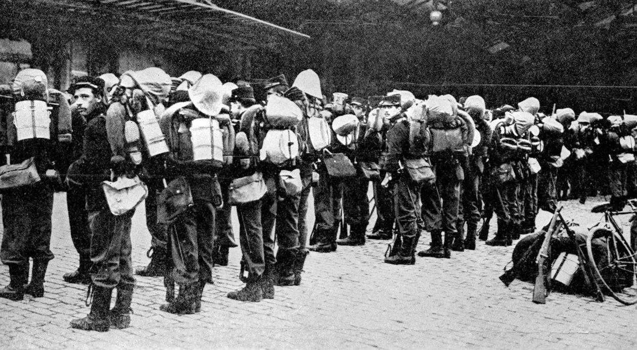Franske soldater på en jernbanestation, Paris, Første Verdenskrig, 1914 af Unbekannt