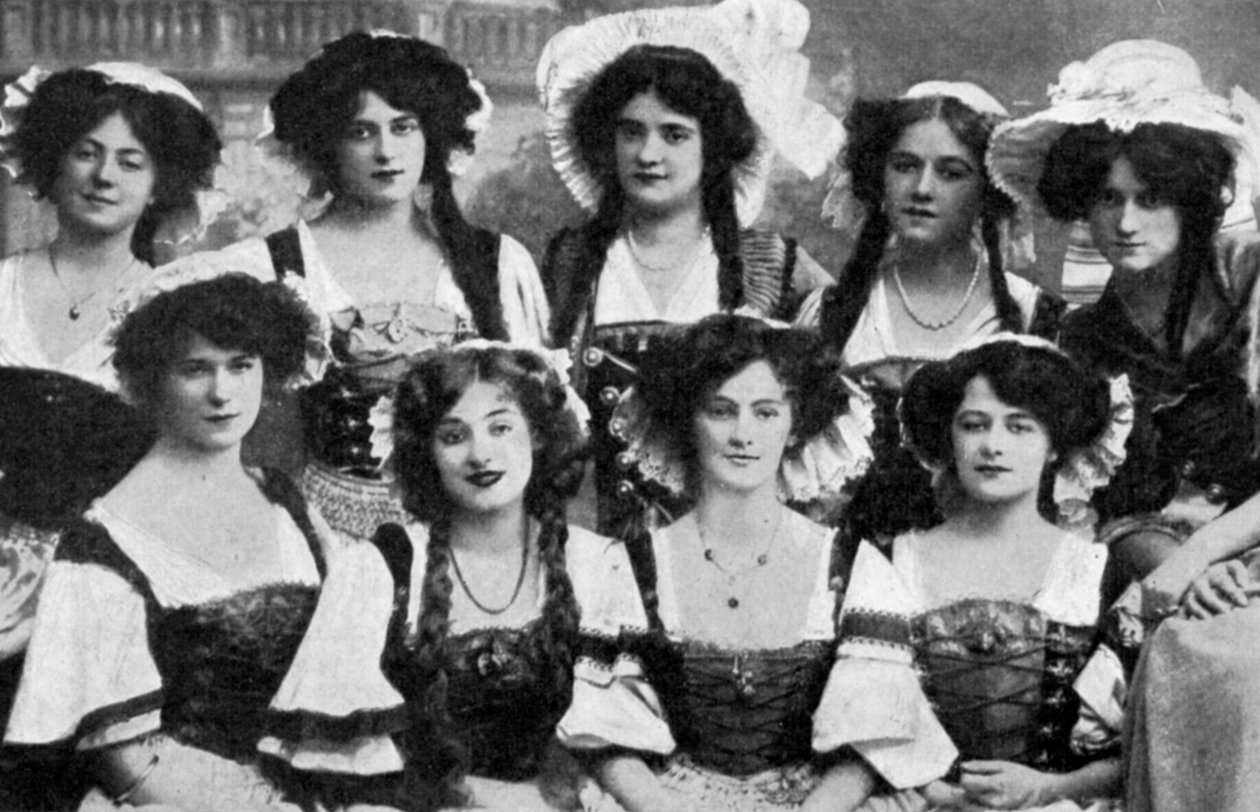 Gaiety Girls, 1908 1951 af Unbekannt