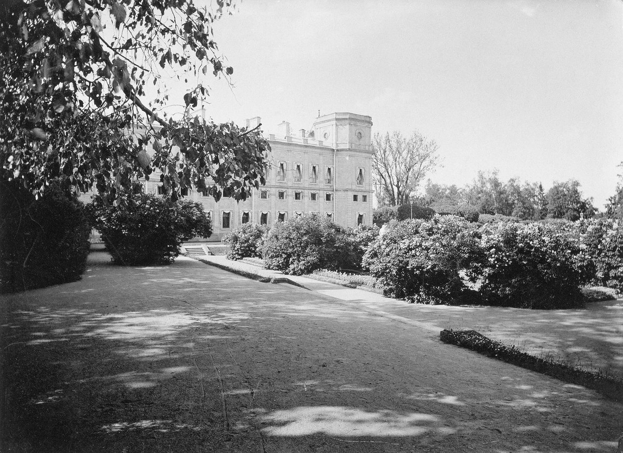 Have ved Arsenal-pladsen i Gatchina-paladset, 1890