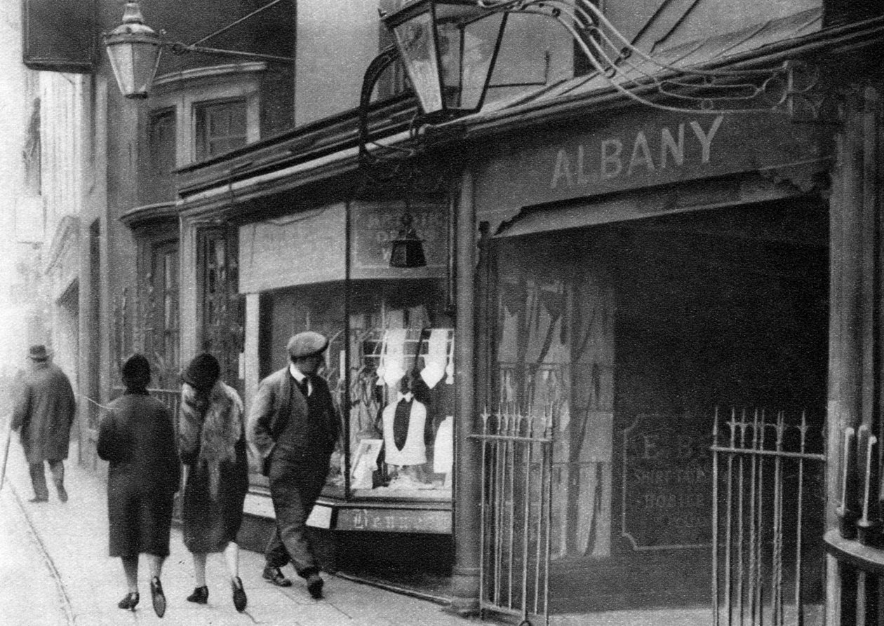 Porthus i Vigo Street, der fører til Albany-kamrene, London, 1926-1927 af Unbekannt