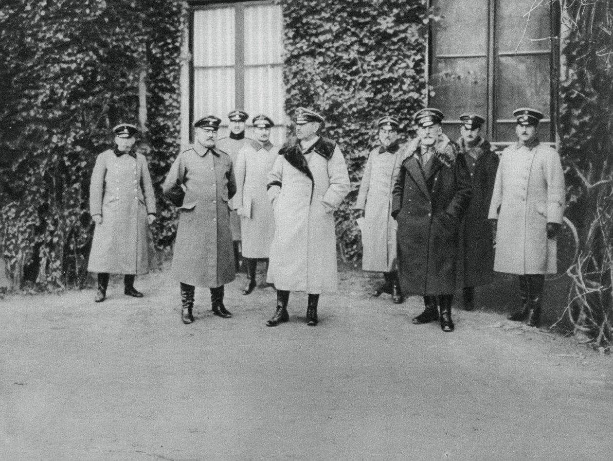 General Alexander von Kluck og andre officerer, Første Verdenskrig, 1915 af Unbekannt